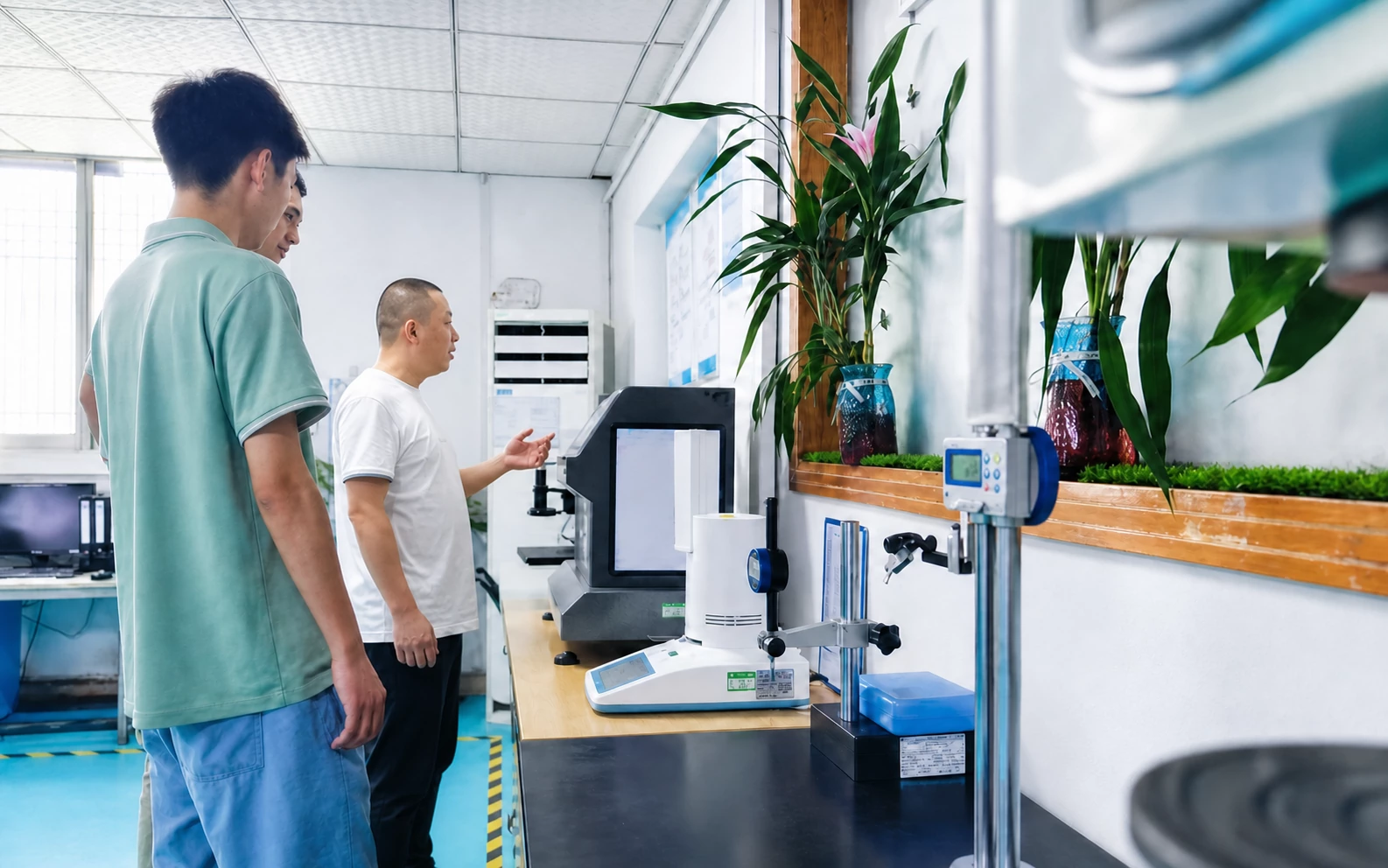 On-site quality inspection with customers